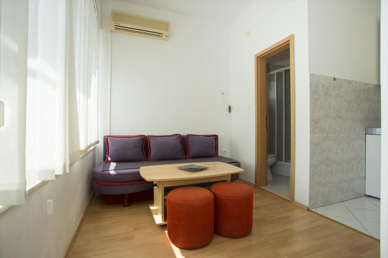 Beach Studio Apartment Ivana Kaštela Εξωτερικό φωτογραφία